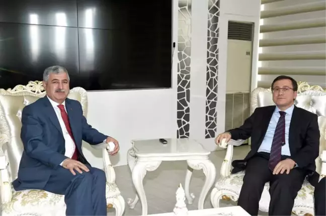 Rektör Kızılay'dan Polat'a Ziyaret