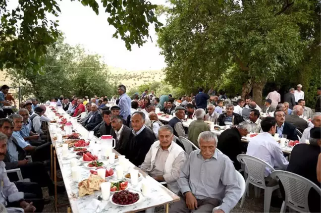 Büyükşehir Hergün Bir Mahallede İftar Çadırı Kuruyor