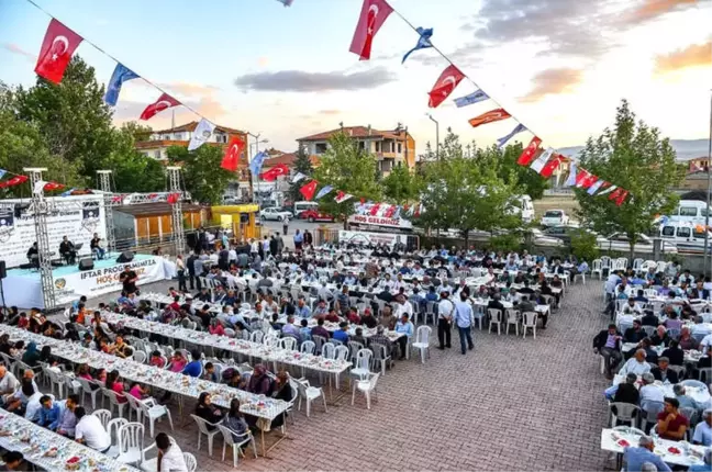 Büyükşehrin İftarları Devam Ediyor