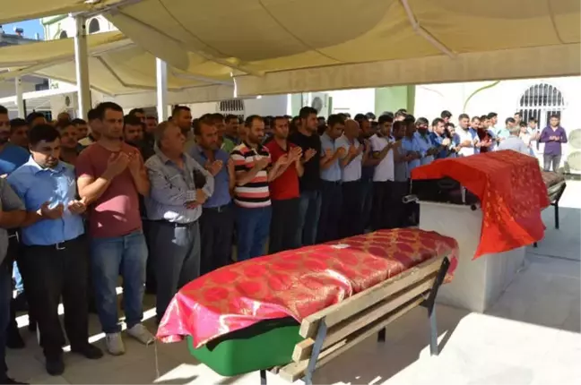 Adana'da Küp Şelalelerinde Boğulan Kişiler Defnedildi