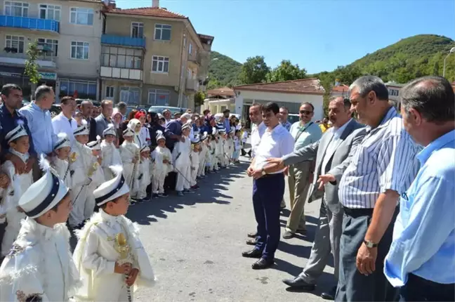 Ladik'te Sünnet Şöleni