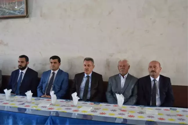 Vali Elban, Eleşkirt'te Başkan Sarı'ya Taziye Ziyaretinde Bulundu