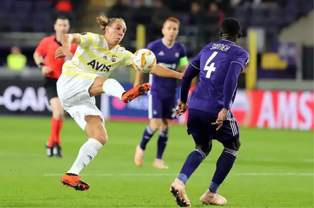 Fenerbahçeli Michael Frey, UEFA Avrupa Liginde Haftanın 11'ine Seçildi