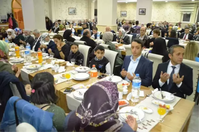 Belediye Başkanı Tahsin Babaş Şehit Aileleri ve Gazi Yakınları ile Bir Araya Geldi