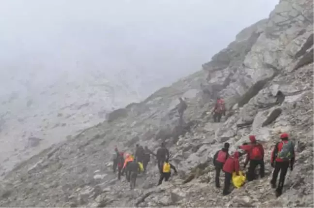 Düşen Uçağın Enkazı Bulundu; Pilot ve Öğrencisinden Acı Haber (6)
