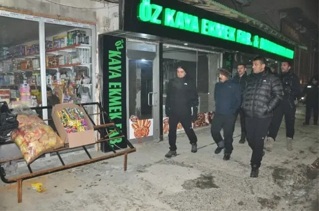 Kaymakamdan Dondurucu Soğukta Esnaf Ziyareti
