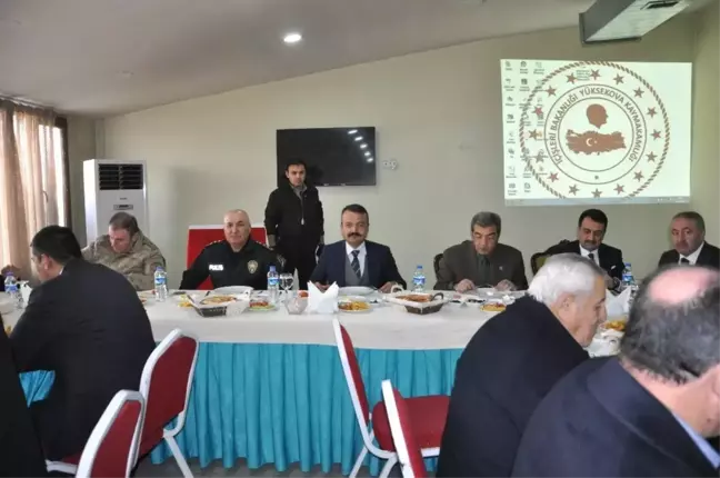 Kaymakam Kendüzler, Kanat Önderleriyle Bir Araya Geldi