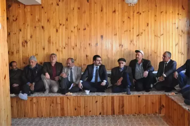 Demirözü Kaymakamı Coşkun, Vatandaşlarla Bir Araya Geldi