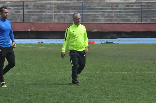 Zonguldak Kömürspor'un Teknik Direktörü Cahit Terzi;