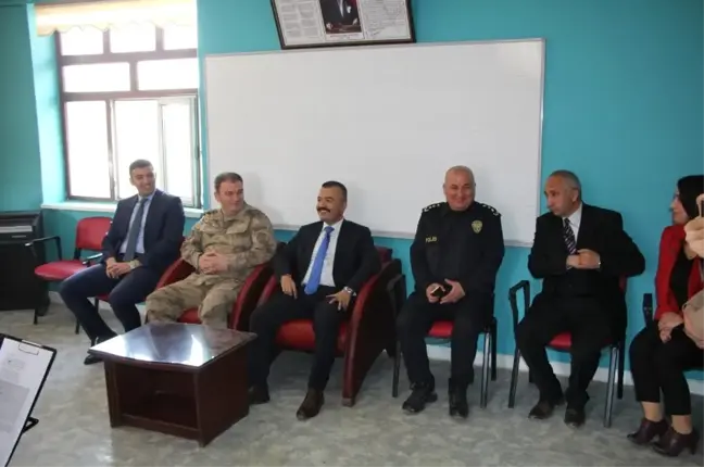 Kaymakam Kendüzler'den Okula Ziyaret
