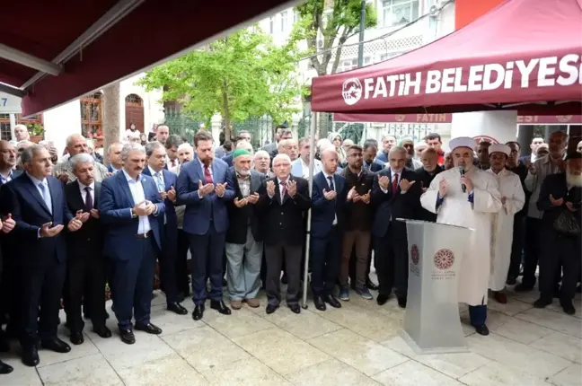 Hırka-i Şerif Ramazan'ın İlk Cuma'sında Ziyarete Açıldı