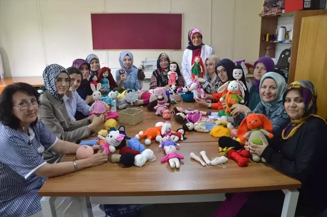 Bebek Örerek Aile Bütçelerine Katkı Sağlıyorlar