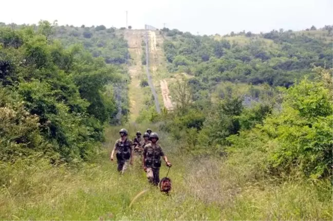 Bulgaristan sınırındaki 'Hudut Kartalları' bayramda görev başında