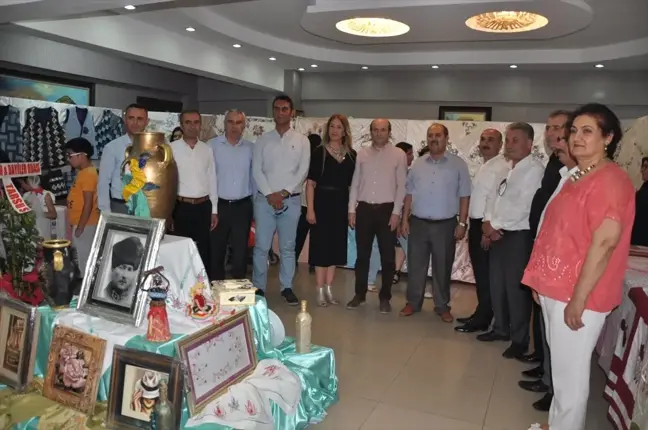 Tarsus'ta sergi açılışı