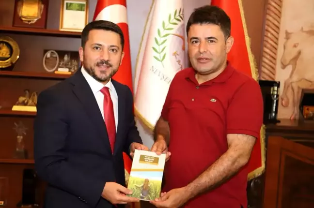 Ak Parti İstanbul Milletvekili Boyraz'dan Başkan Arı'ya ziyaret