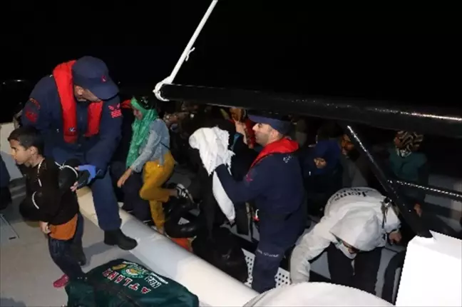 İzmir'de 83 düzensiz göçmen yakalandı