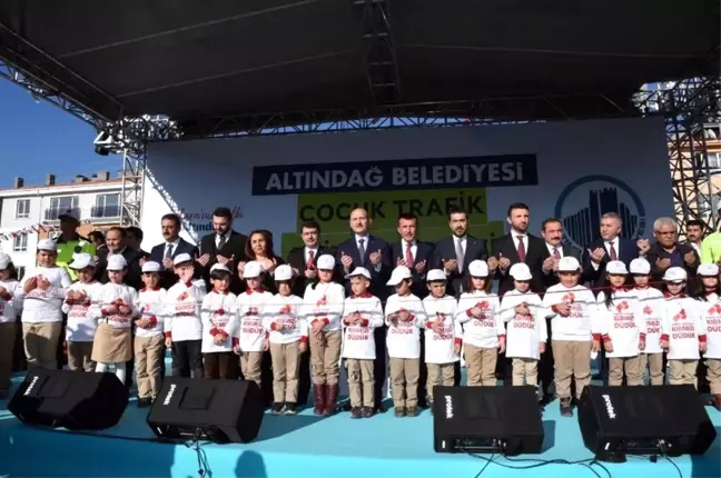 Bakan Soylu, Çocuk Trafik Eğitim Merkezi'ni açtı