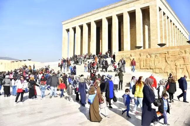 Miniklerden Anıtkabir ziyareti