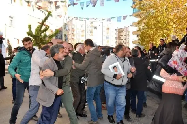 HDP önü eylemde 105'inci gün; aile sayısı 59 oldu (2)