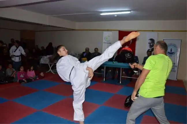 Çifteler'de taekwondo ve kick boksta kuşak terfi sınavı