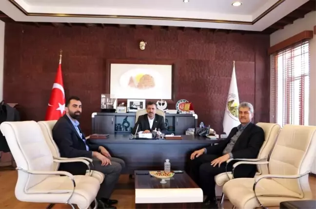 AK Parti Avanos İlçe teşkilatı yöneticileri, Süslü'yü ziyaret etti