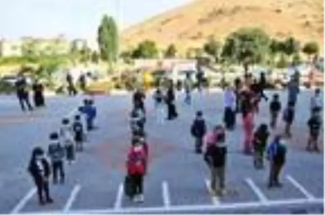 Nevşehir'de yüz yüze eğitim başladı
