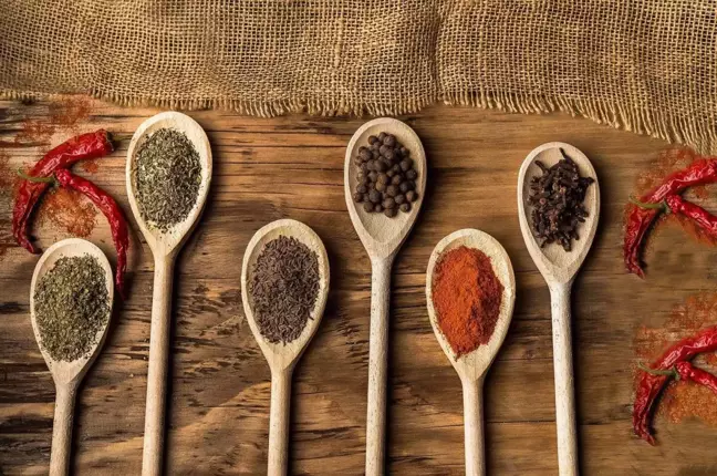 Kaşık, çatal atmak ne demek? MasterChef'te Şefin kaşık atması ne anlama geliyor?