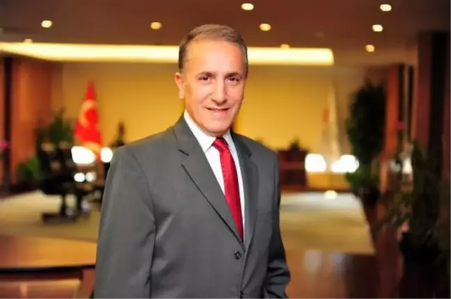 Üniversite adaylarına rektör Prof. Dr. Erhan Güzel'den tavsiyeler