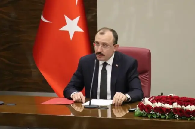 Ticaret Bakanı Mehmet Muş, devir teslim töreninin ardından görevine başladı