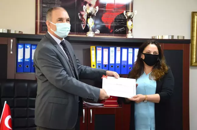 Karasu'da yetişkin öğrenciler lise diplomalarını aldı