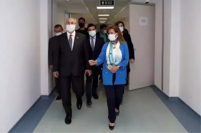 Vali Köşger'den İDÜ Sağlık Bilimleri Fakültesine ziyaret