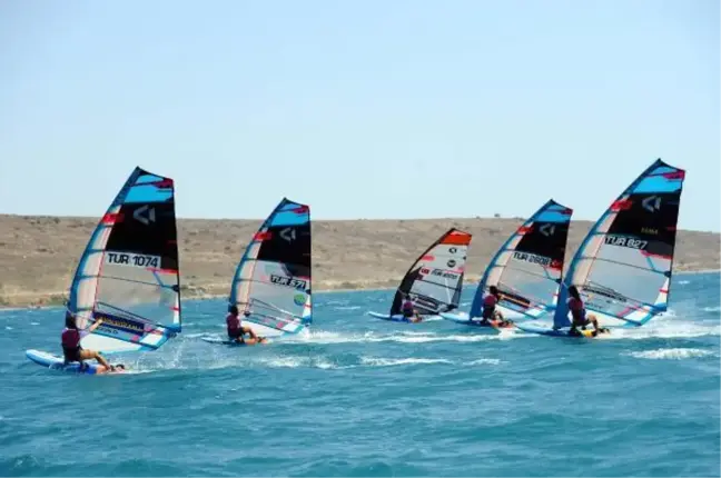 TYF 2021 Funboard Slalom Ligi Çeşme'de yapıldı