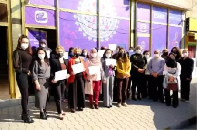 BEYLİKOVALI KADINLAR EĞİTİMİ BAŞARI İLE TAMAMLADI
