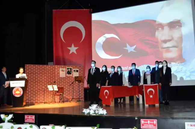Kdz. Ereğli'de Öğretmenler Günü kutlandı