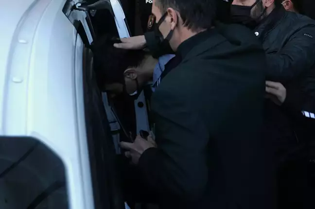 Son dakika haberleri! Giresun'da 16 yaşındaki Sıla Şentürk'ü boğazından bıçaklayarak öldüren 21 yaşındaki Hüseyin Can Gökçek, çıkarıldığı hakimlikçe tutuklandı.