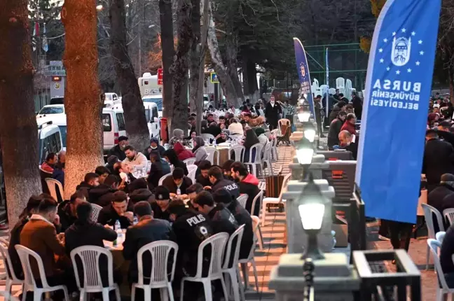 Ramazanın bereketi Keles'i sardı
