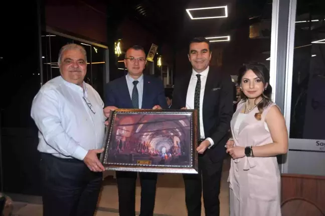 Bursa'da basın mensupları iftarda buluştu