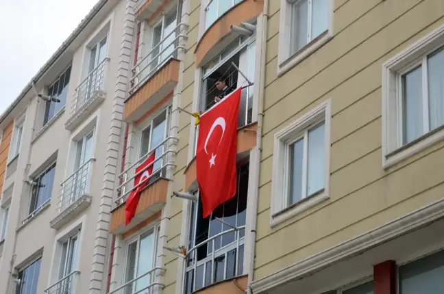 Son dakika haberleri: Şehit Uzman Çavuş Akgün'ün Tekirdağ'daki ailesine şehadet haberi verildi