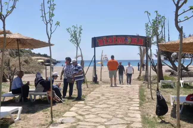Urla'da engellilerin kullanımına uygun tasarlanan plaj hizmete girdi
