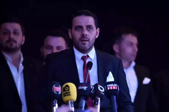 İnegölspor'da Başkan Ademoğlu güven tazeledi