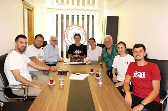 Burhaniye Belediyespor'da transferler başladı