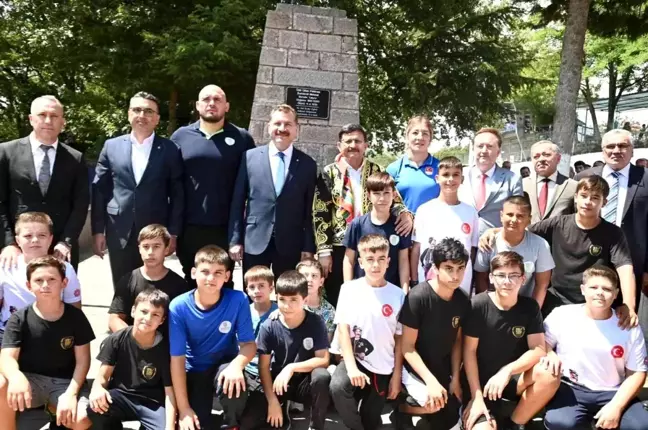 Pehlivanlar Kurtdere'de kol bağladı