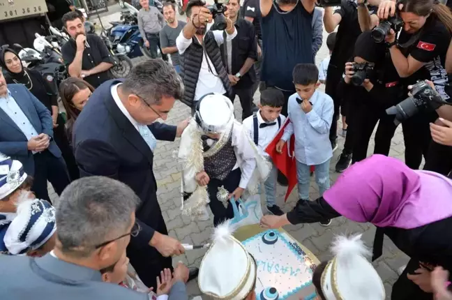 Erzurum haberleri | Erzurum'da kıskandıran sünnet töreni