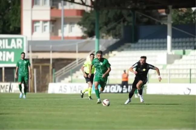 Esenler Erokspor, Kırşehir Futbol Spor Kulübü'nü 3-1 yendi