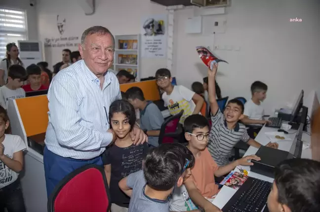Seyhan Belediyesi Bilgi Evleri'nde YKS'ye hazırlanan öğrenciler üniversiteye yerleşti