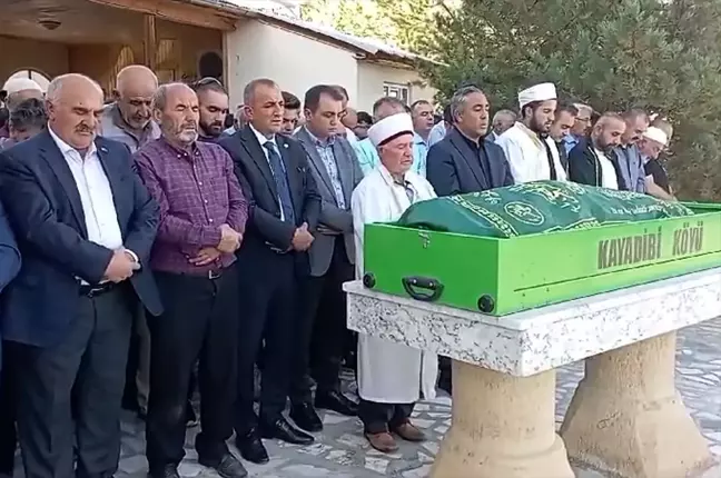 Gümüşhane'de yaşlı adamın örtü yangınında hayatını kaybetmesi