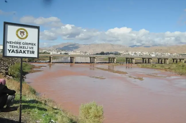 Şırnak'ta kaybolan genç için Dicle Nehri'nde arama çalışmaları devam ediyor