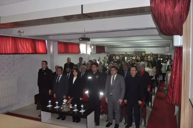 Laçin'de Öğretmenler Günü kutlandı