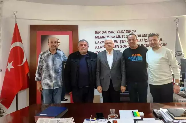 Pelitköy Deveciler Derneği ve Mahalle Muhtarı, Belediye Başkanına Teşekkür Ziyaretinde Bulundu