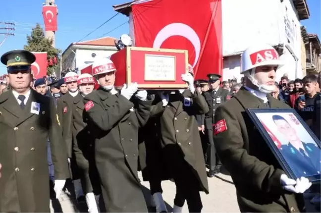 Pençe-Kilit Harekatı Şehidi Teğmen Ramazan Günay'ın Son Yolculuğu